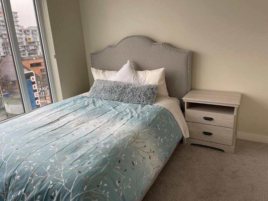 Lovely Downtown 2 Bedroom Condo With Free Parking Victoria Exterior foto